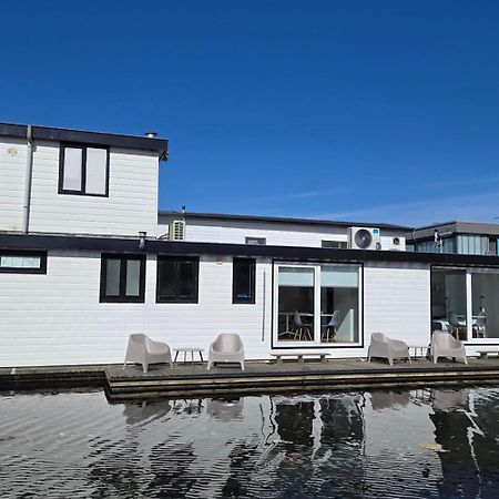 Houseboat The New Lake - Nieuwe Meer อัมสเตอร์ดัม ภายนอก รูปภาพ